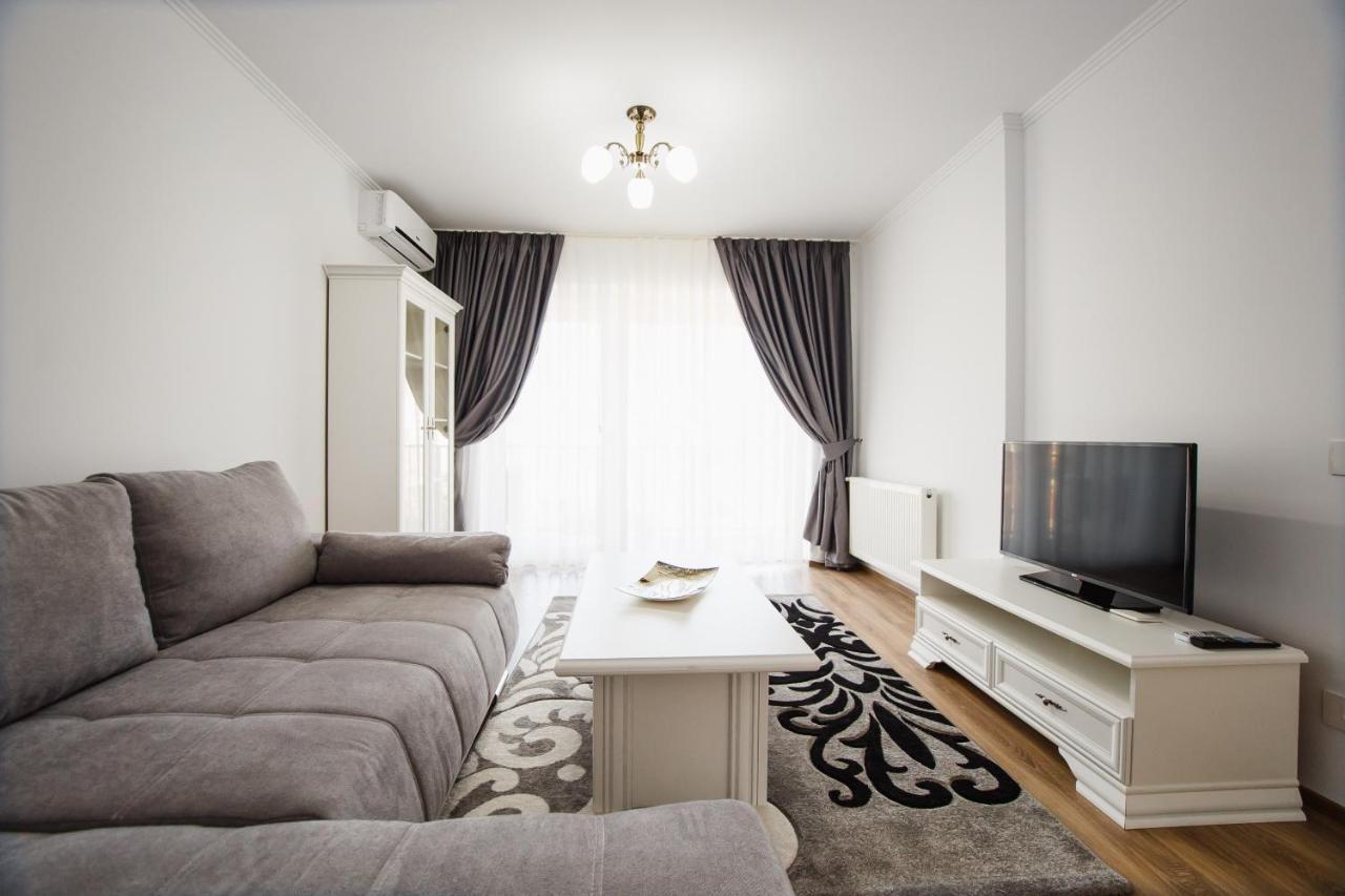 Bright & Elegant Central Apartment 오라데아 외부 사진